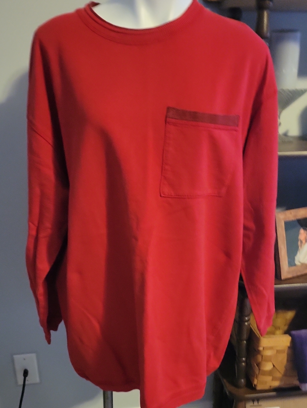 Womens HOT COTTON Brand Red Long-Sleeve Sweatshirt...size 1X
